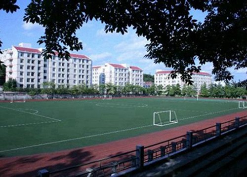 湛江2023年读中餐烹饪与营养膳食专业去哪所学校好