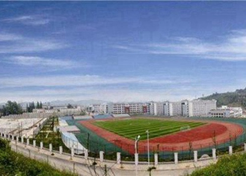 镇江2023年初中生读化工专业哪所学校好