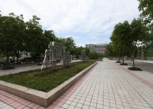昆明2023年读汽车钣金与涂装专业哪所技工学校好
